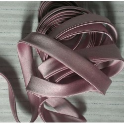 Lacet / ruban satiné : ROSE POUDRE