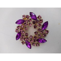 Broche doré